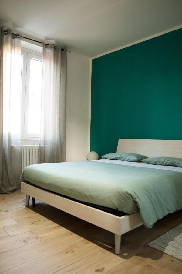 Ferienwohnung Domus Vicina Al Centro Storico Pavia Exterior foto