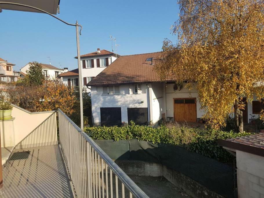 Ferienwohnung Domus Vicina Al Centro Storico Pavia Exterior foto